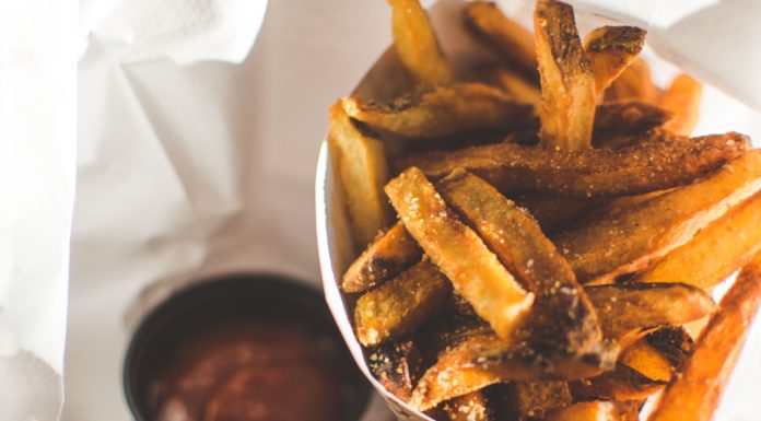 We Found The Best Way To Reheat Fries