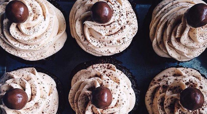 Super-Easy Baileys Cheesecake Cups Super-Easy Baileys Cheesecake Cups