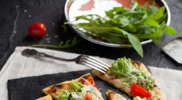 Pita Pizzas are a Great Snack to Make