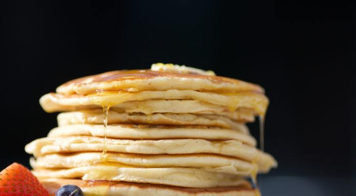 The Best Fluffy Buttermilk Pancakes