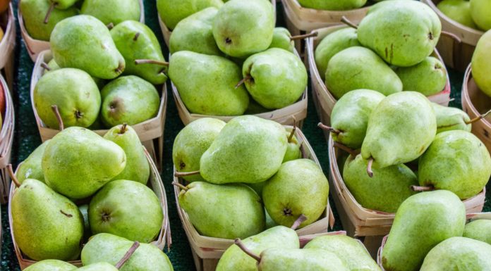 Add These Fruits to Your Diet For a Fiber Boost