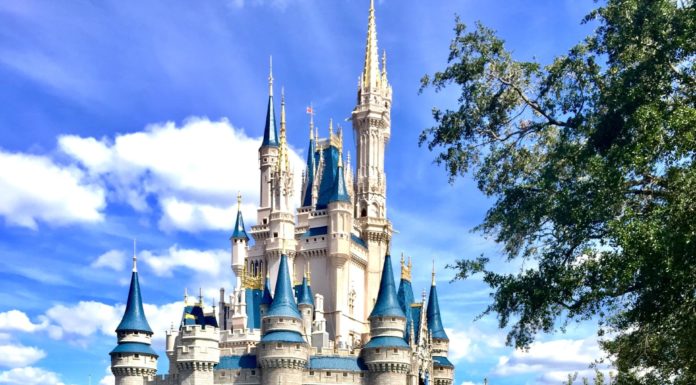 You MUST Try These Desserts at Disney World!