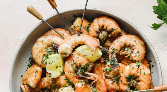 Seafood Lovers Have to Try Ari Laing’s Delicious Recipes