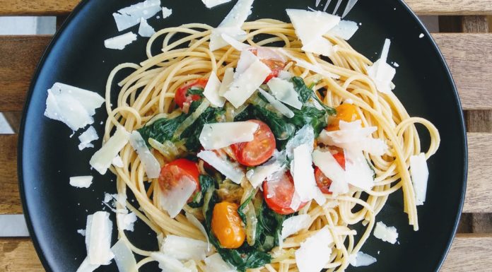 Perfect Your Baked Feta Pasta Recipe with These Useful Tips Baked feta pasta with cherry tomatoes