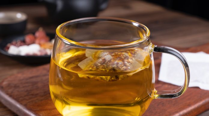 5 Amazing Benefits of Drinking Tea First Thing in the Morning Herbal tea for hay fever