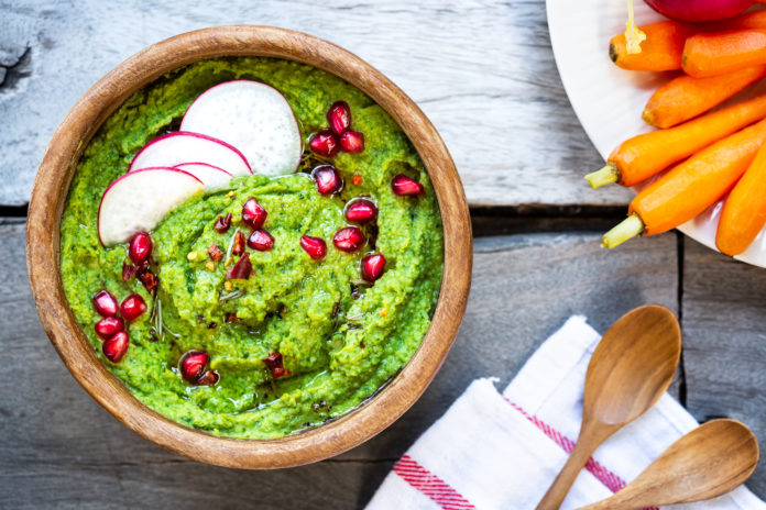 Spinach Hummus wth Pomegranate topping
