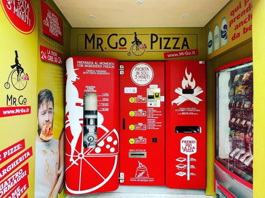 there-s-a-pizza-vending-machine-in-rome-thedancingcucumber