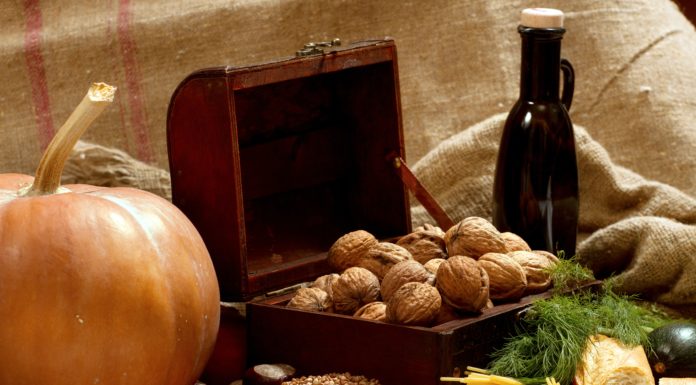 What’s Walnut Oil and How Can You Use It for Cooking Walnut oil