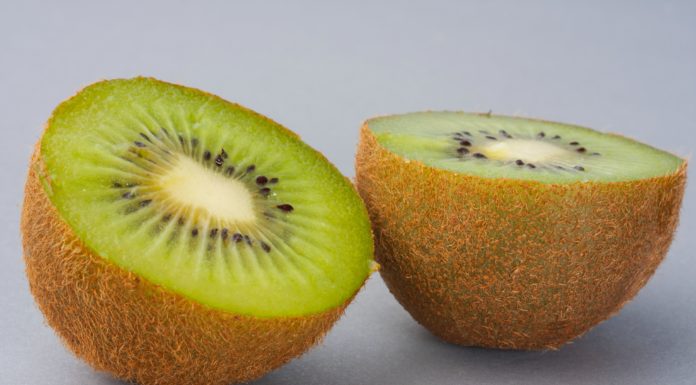 Make Sure That Your Kiwis are Perfectly Ripe in Three Short Steps Kiwi