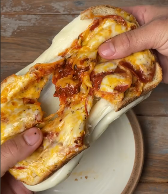 You Really Need to Try This Amazing Pizza Lava Toast