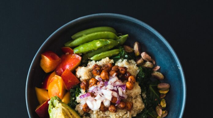 Explore the Amazing Benefits of Vegan Food Chickpea salad