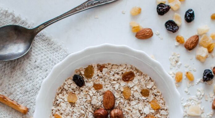 How Healthy is Instant Oatmeal? Oatmeal