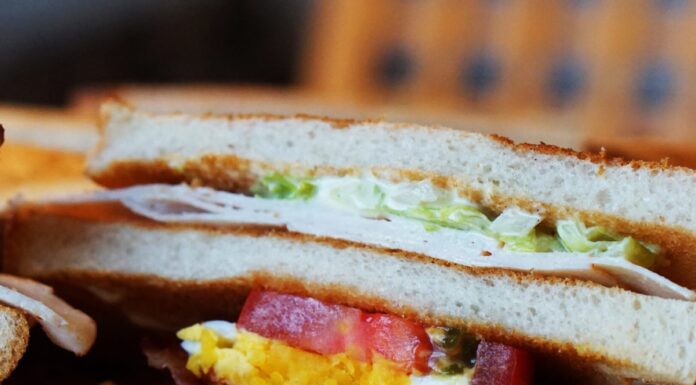 Beat Your Tomato Sandwiches Boredom with These Tasty Ideas Tomato sandwich