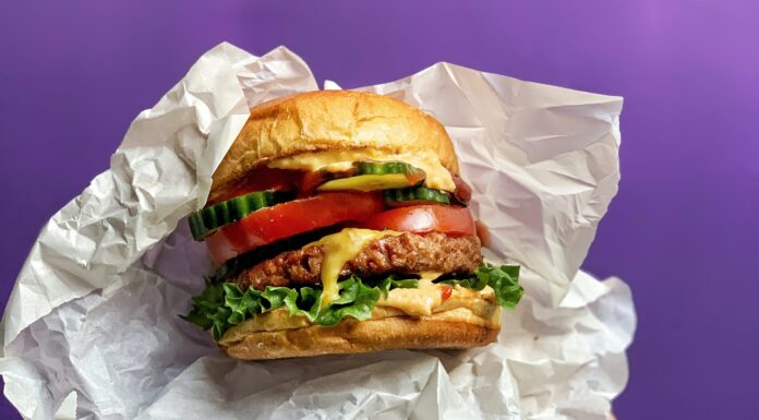 Don’t Eat Meat? Try These Burgers Instead LikeMeat Like Burger - Soya based, photographer & cook: Line Tscherning
