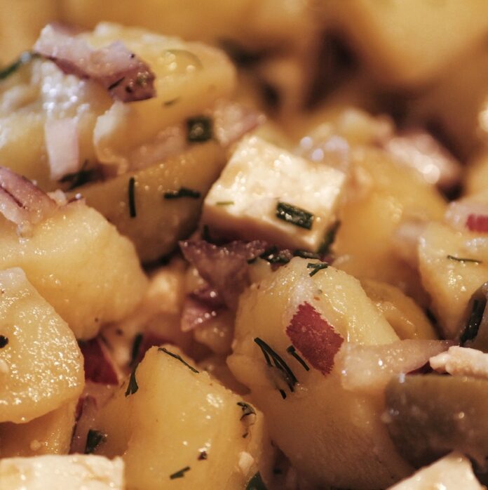 Simple And Delicious Potato Salad Recipe - thedancingcucumber.com